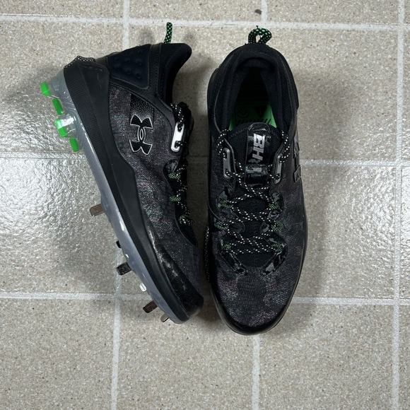Under Armour Men's Harper 8 Low ST Metal TPU Baseball Cleats (3026588-001) - Picture 1 of 7